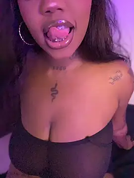 Zaarahott live