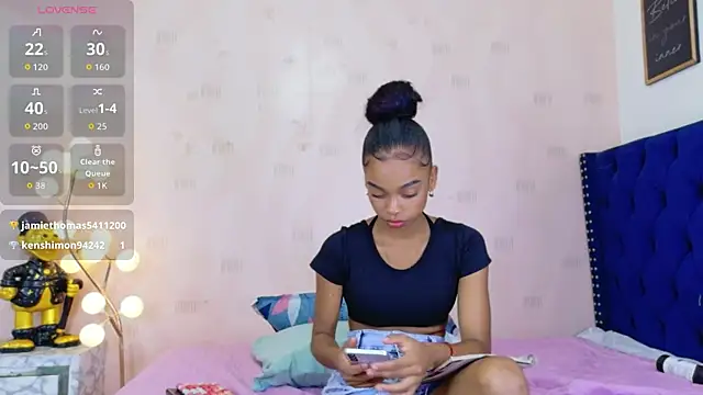 littleebonymommy live