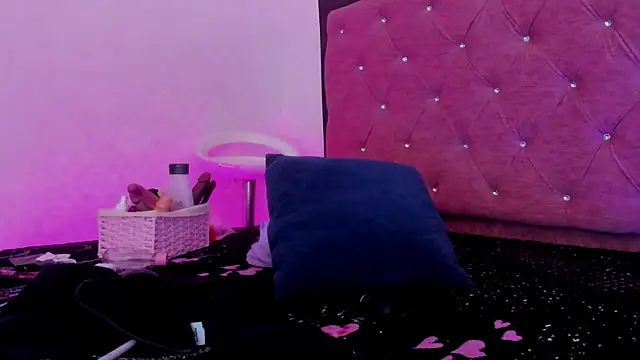 JulianaCarter live