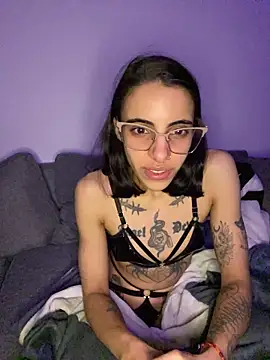 Poison_Ivy_29 live