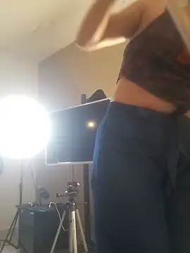 LunaArias live