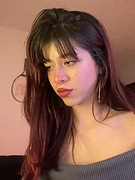 SuzzyyM live