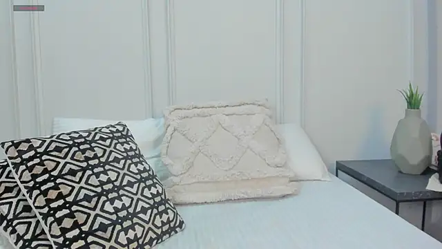CharlotteBrownn_ live
