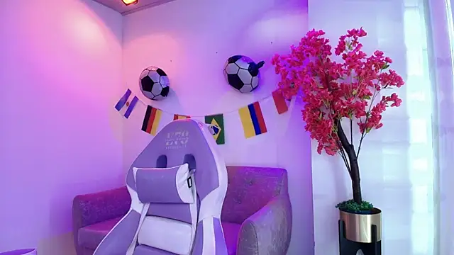 Anie_johnson live