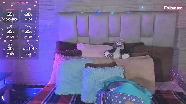 mia_devine_ live