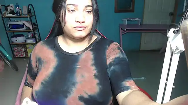 Hilarybunnyy live