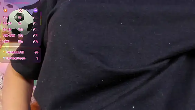 Zoe-Johnson_ live