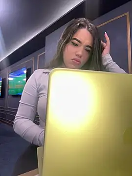 SofiaWildee live