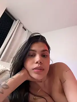 MarenaLovely live