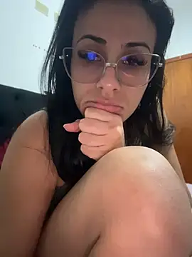 Agatha_lindinha live
