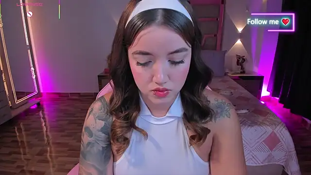 lunaarose live