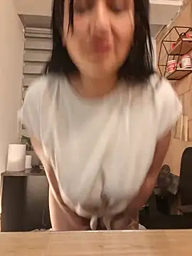 Magenta_Moon live