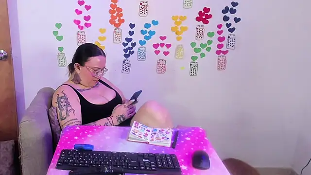 MiaYMolly profile