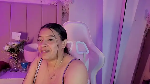 MollyBigBoobs12 live