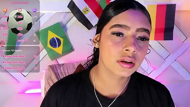 Zoe-Johnson_ live