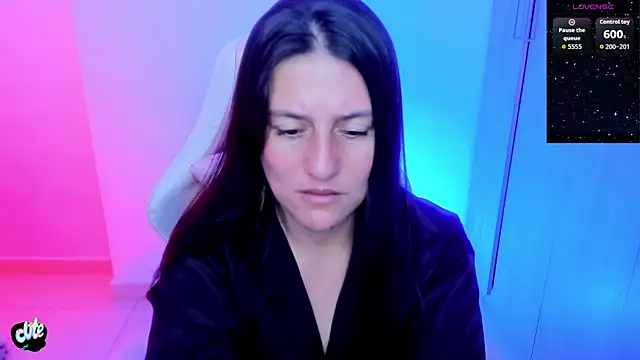 Saskyaa live