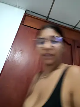 Sofythom1 live