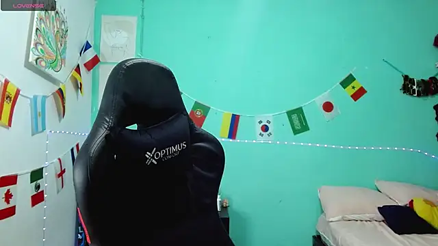 sensitive_brunette live