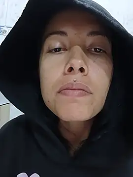 MiaForever1 live