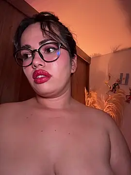 andra_rose live