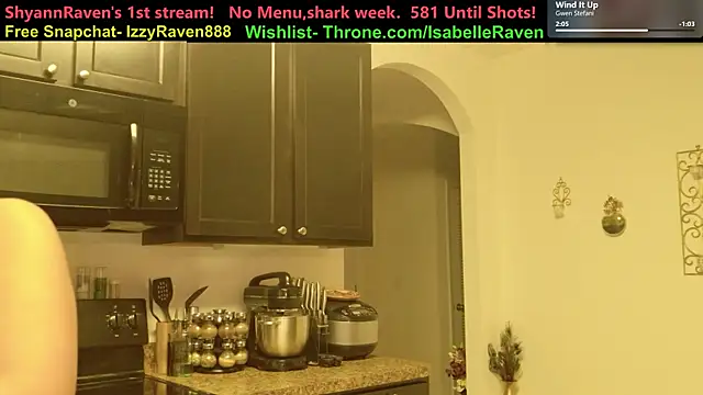 IsabelleRaven live