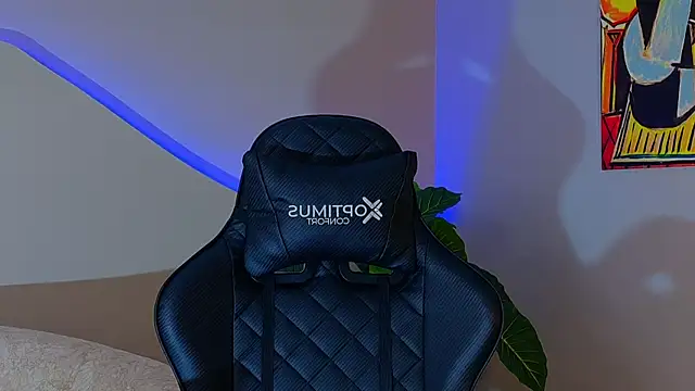 KAYLA_BATISTA live