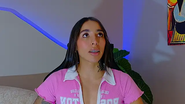 KAYLA_BATISTA live