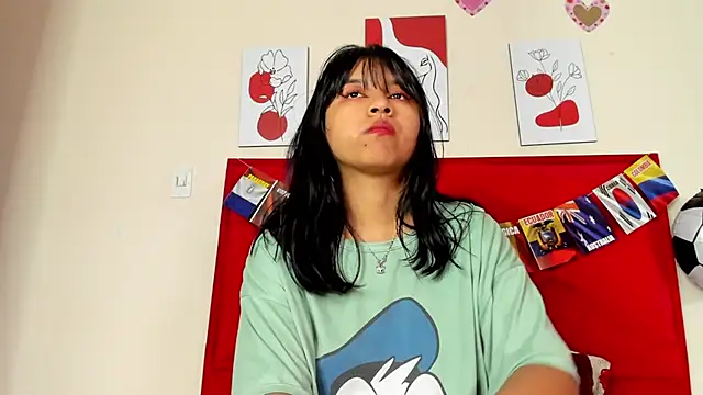 DakotaHoland live