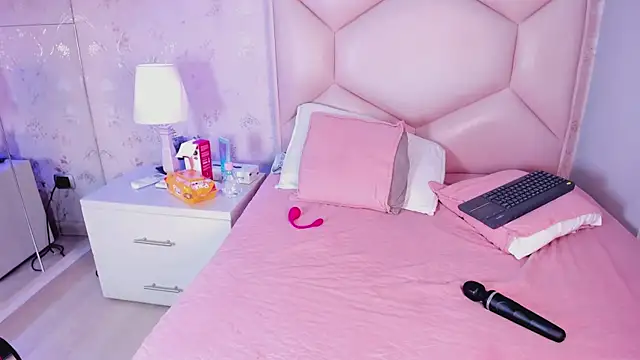 Nasly_Moore live
