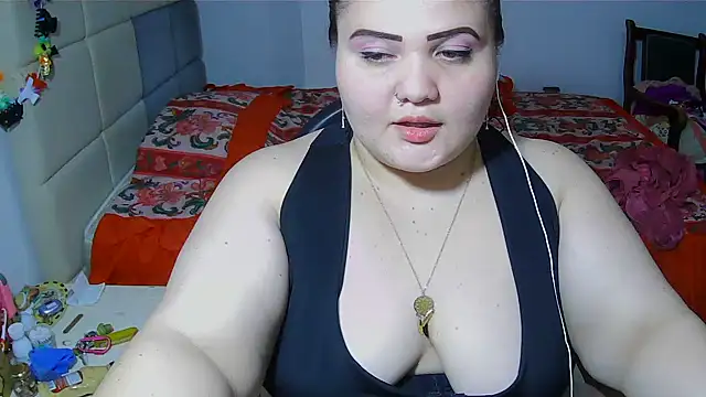 Jones_alexia live
