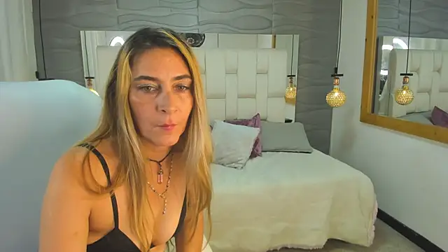 Agatha__Green live