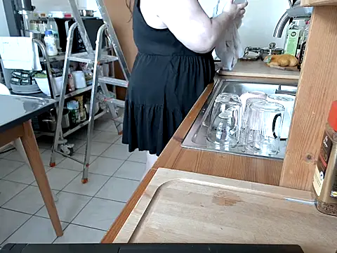 MarthaBriest live