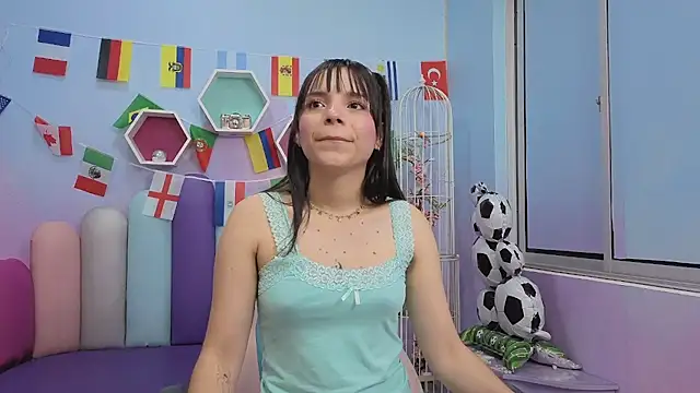 Isaa_Skinny live