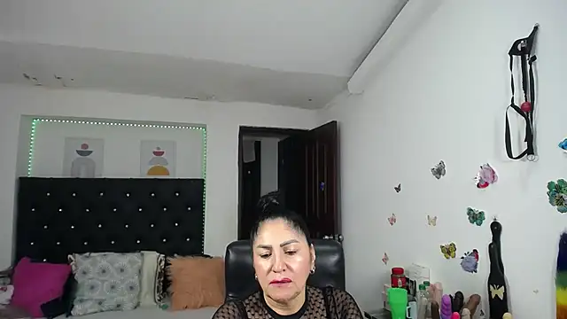 mature_bigboobs10 live