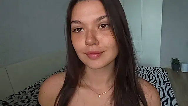 Vicki_queen live