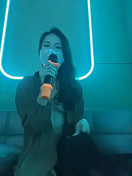 kiss_loo live