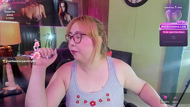 chloe_prg live