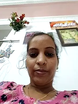 Sexy-Kajal2 live