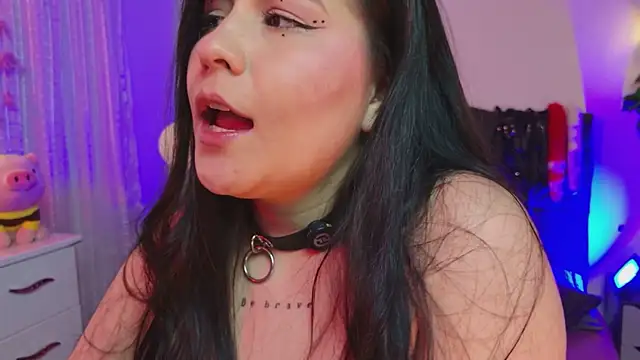 Fia___ live