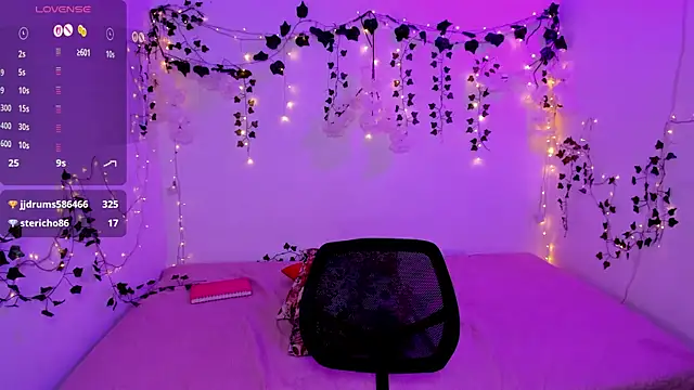 isabella_arias2 live