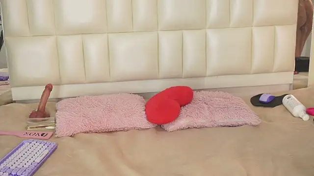 Anais_aradia live