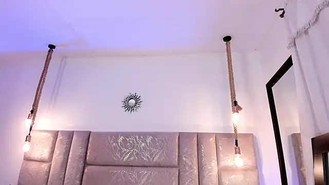 Oriana_Guzman live