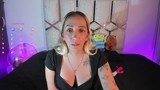 Amanda_klaire live