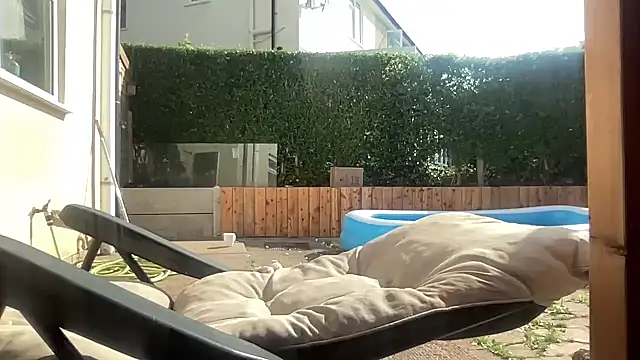 Bustyblondebabe32 live