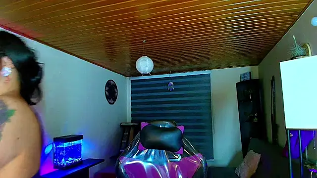 cherryy_bombshelll live