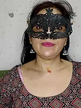 BhabhiPooja69 live