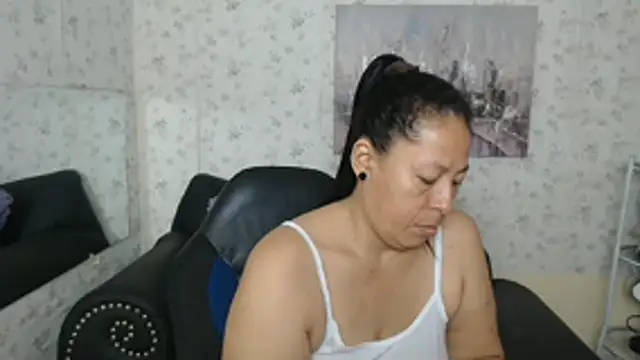 mature_martina live