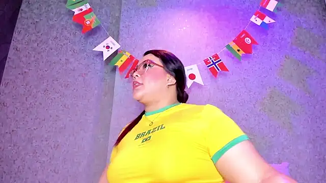 VanessaKalo live