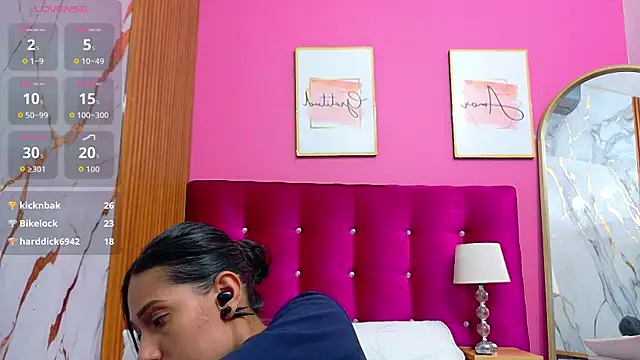 yourcuteneighbourr live