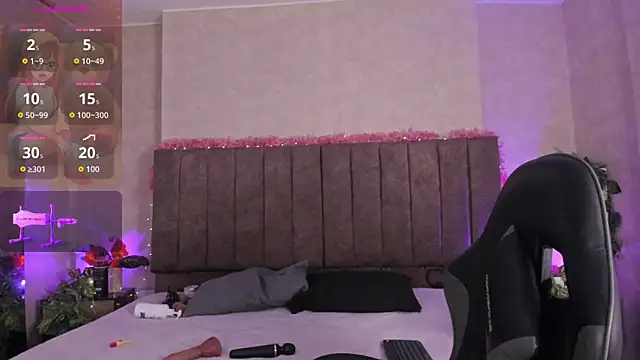 LanaMills_ live